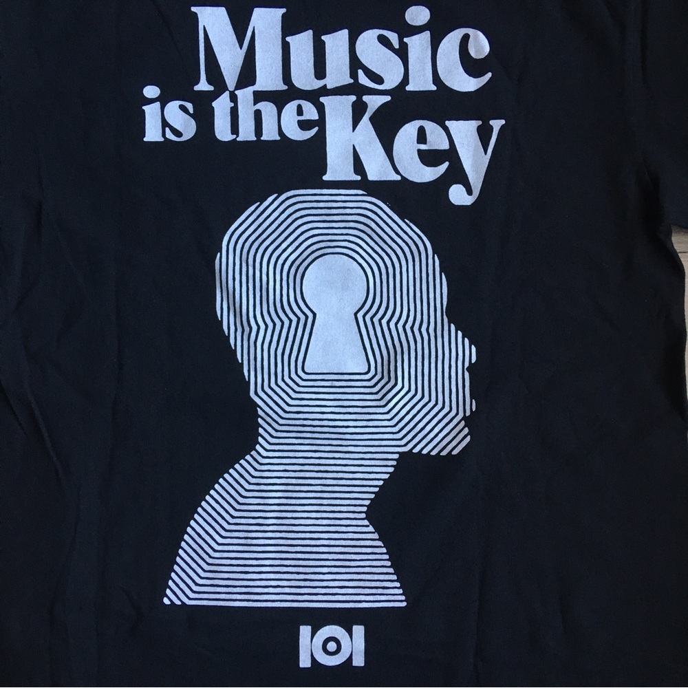 101 MUSIC // MUSIC IS THE KEY T SHIRT - BLACK SMALL - Picture 3 of 7